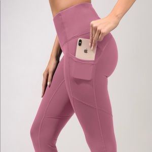 Yogalicious High Waist Side Pocket Leggings!